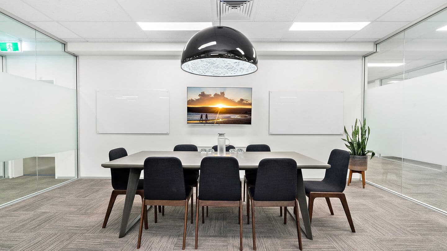Large meeting room for up to 8 people in Brisbane CBD