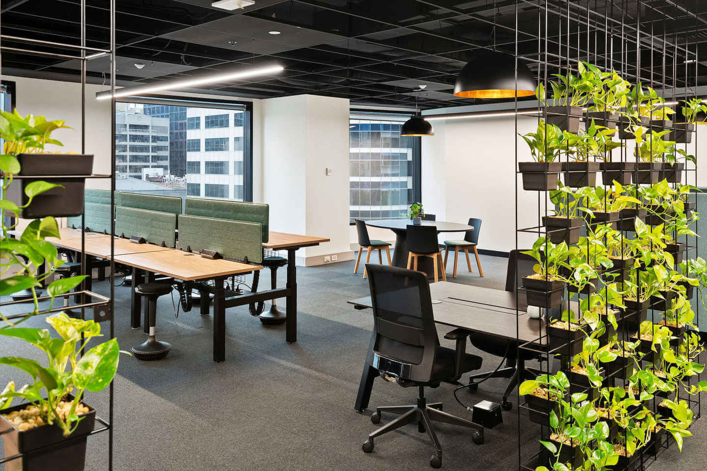 Flexidesks and shared office space at Workspace365