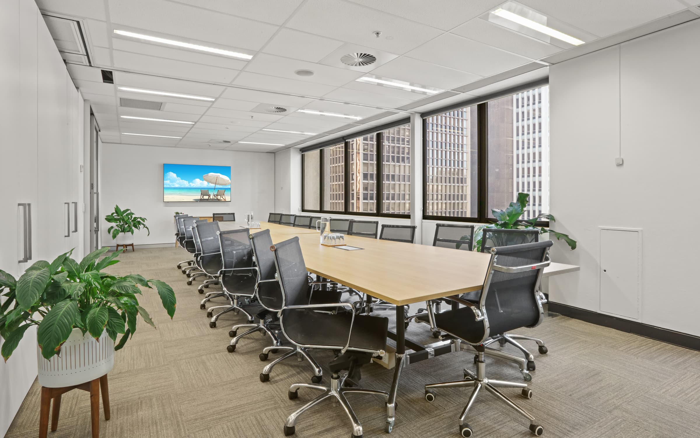 Large boardroom at Workspace365 Brisbane.